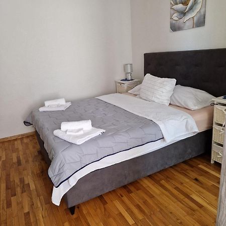 Romance Lägenhet Podstrana Exteriör bild